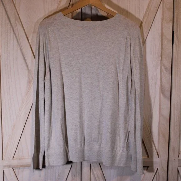 Banana Republic Women's Sweater Light Gray Crew Neck Size XL - Picture 2 of 7